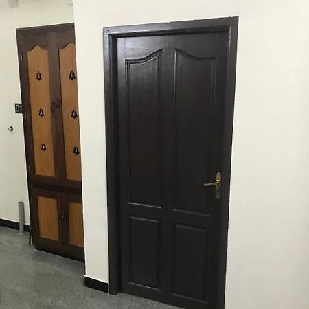 Iswarya Illam Apartment Чидамбарам Екстериор снимка